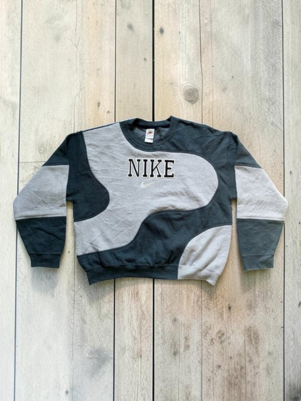 Nike vintage reworked embroidered unisex sweatshirt size XL